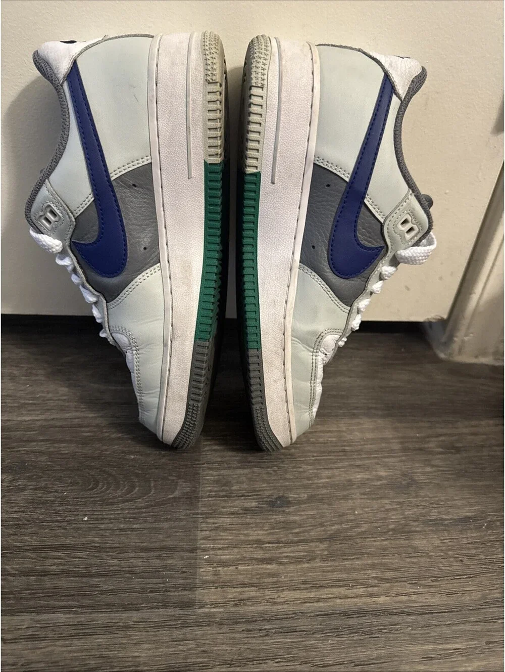Nike product pair